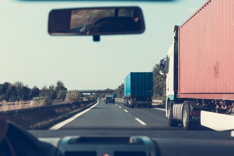 Mobilité verte et bornes de recharge autoroute
