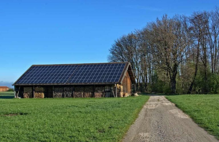 Hangar photovoltaïque gratuit