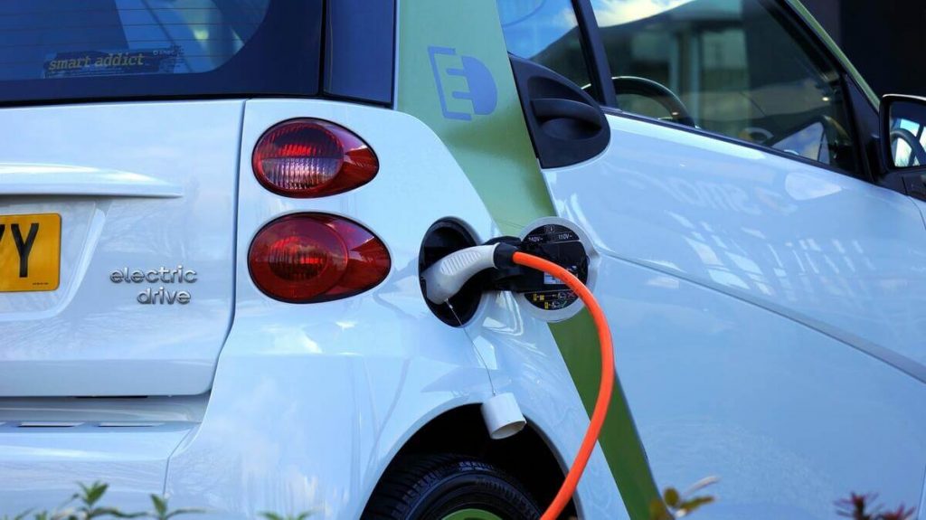 borne voiture recharge energie solaire