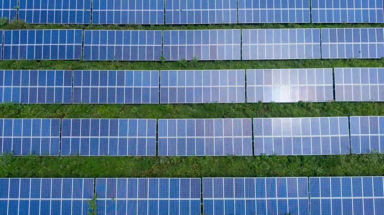 Installation de panneaux solaires à Grenoble