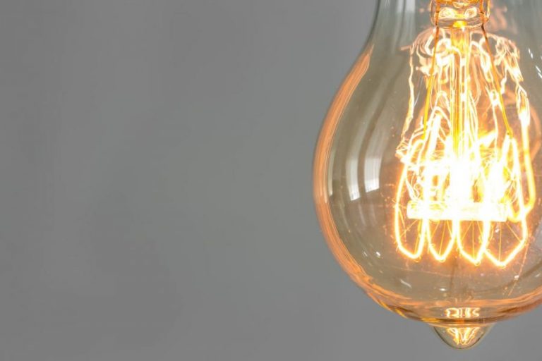 Eviter les coupures d'électricité hivernales avec Ecowatt