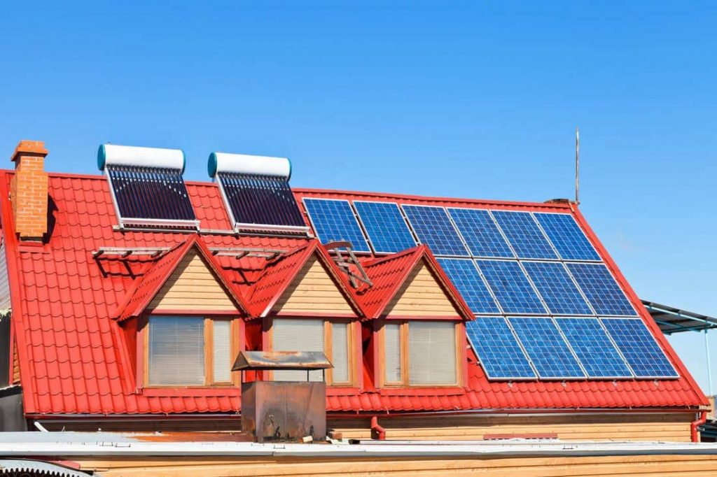 Panneaux solaires thermiques toiture chauffe-eau solaire
